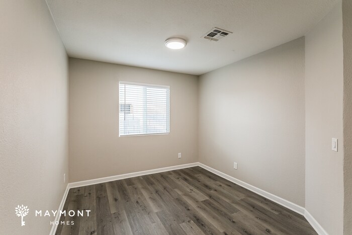 Building Photo - 6080 S Springbrook Dr