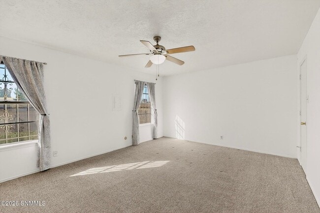 Building Photo - 8120 Ruidoso Rd NE