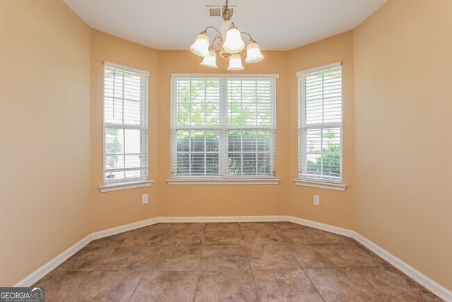 Building Photo - 25 Lakeridge Ct