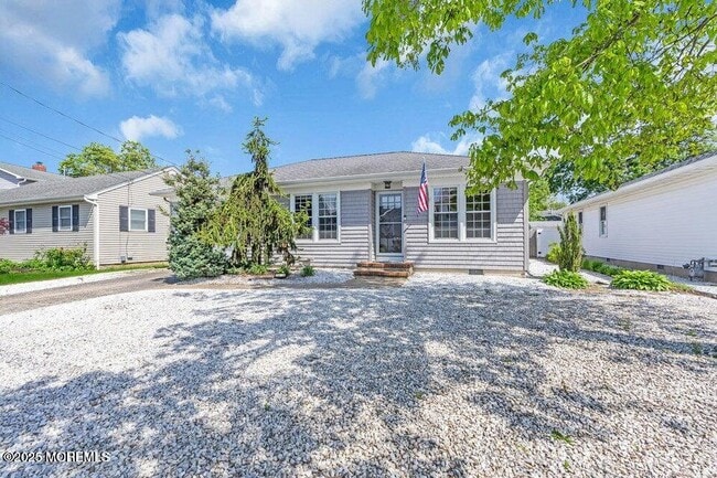 Building Photo - 1504 Ivy Rd