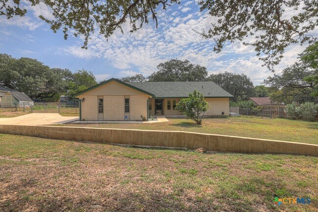 Primary Photo - 1260 Flaming Oak Dr