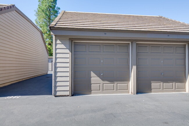 Building Photo - 1083 Shadowridge Dr