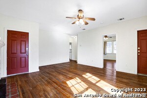 Building Photo - 255 Natalen Ave