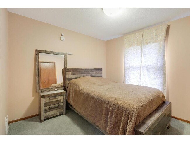 Building Photo - 11333 Welcome Ave N