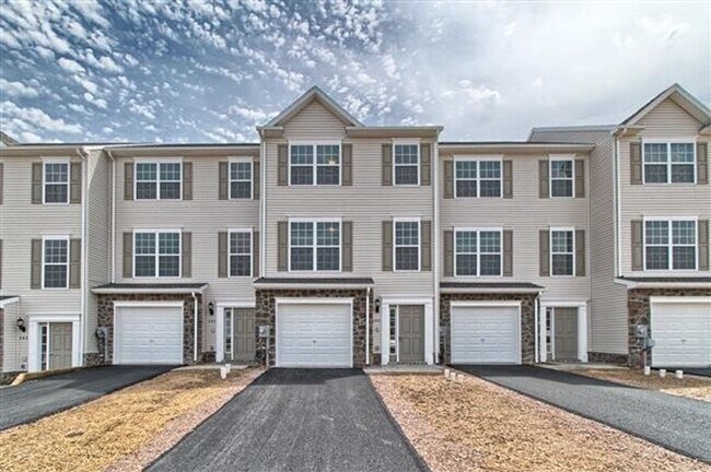 Building Photo - 1241 Ledge Dr