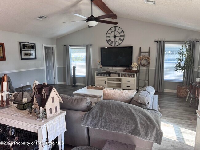 Building Photo - 5281 Aaron Ln