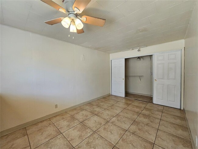 Building Photo - 103 W Carver St