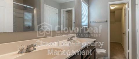 Building Photo - 1434 Kedros-