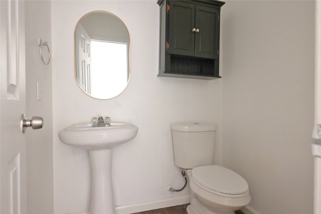 Building Photo - 3802 Harris Mill Dr