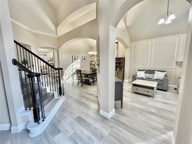 Building Photo - 2122 Trickling Creek Dr