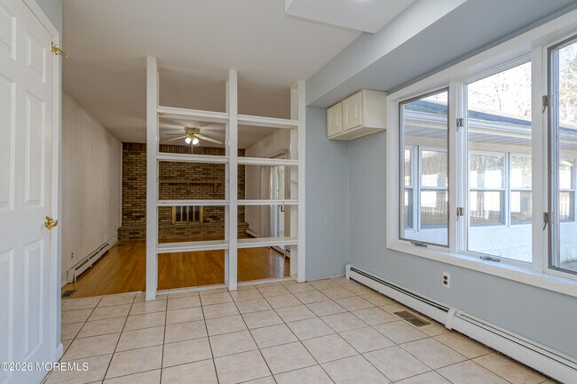 Building Photo - 878 Green Valley Rd