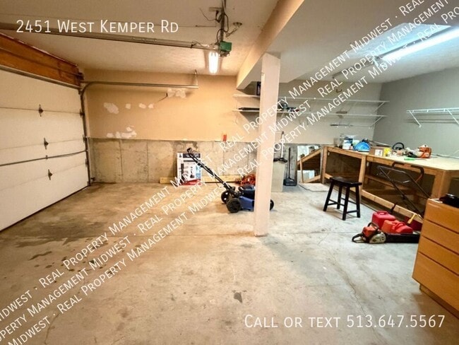 Building Photo - 2451 W Kemper Rd