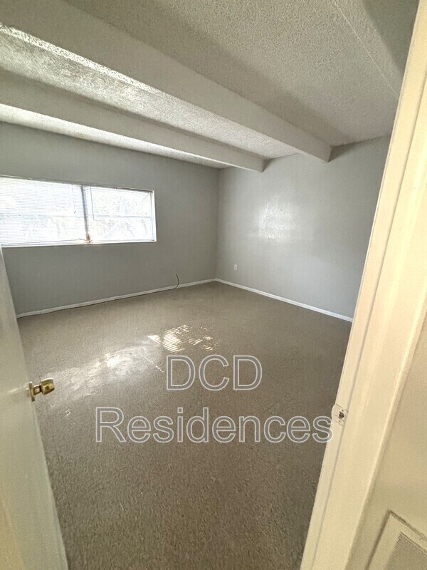 Building Photo - 5504 Pine Forest Ct