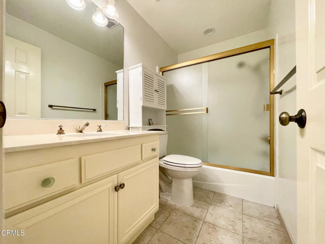 Building Photo - 726 Island View Cir