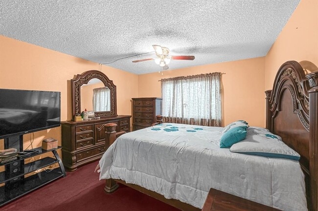 Building Photo - 8829 Carousel Ln