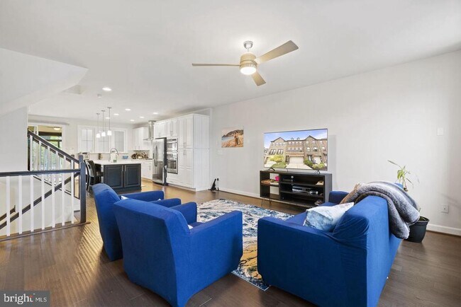 Building Photo - 3156 Goldenwave Ct