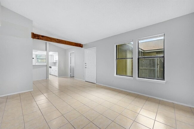 Building Photo - 2008 Old W Pl