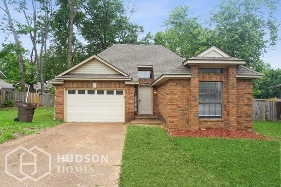 Primary Photo - SELF TOUR NOW! - 5444 Pine Oak Cv, Memphis...