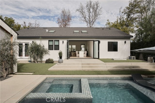 Building Photo - 13916 La Maida St