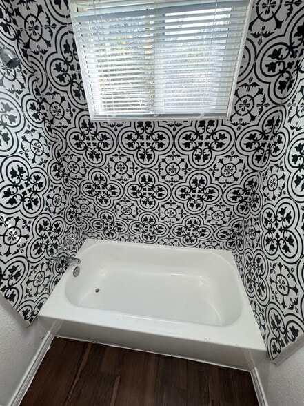 Building Photo - 6706 Tippett St