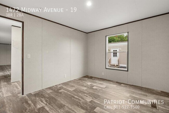 Building Photo - 1472 Midway Ave
