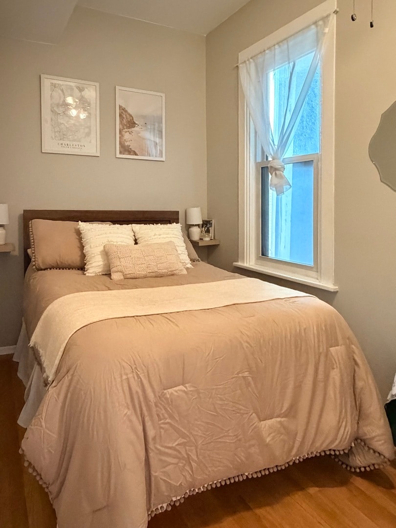 Building Photo - 3016 N Clifton Ave