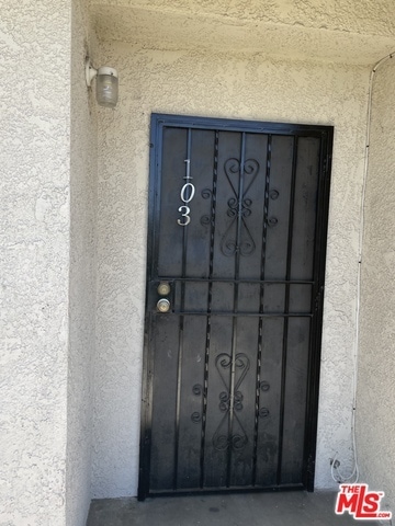 Building Photo - 8319 S Broadway