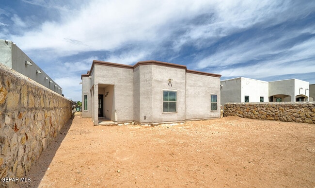 Building Photo - 14708 Boer Trl Ave