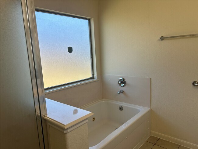 Building Photo - 5218 Meadow Canyon Dr