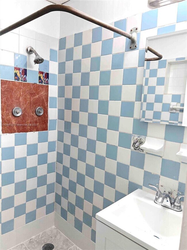 Building Photo - 3101 NW 28th St