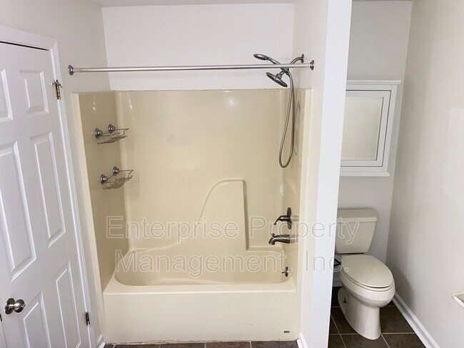 Building Photo - 7125 Showboat Ln
