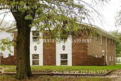 Building Photo - 1313 1st Ave