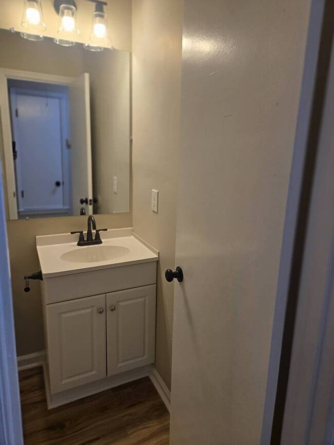 Building Photo - 123 Harmon Creek Dr