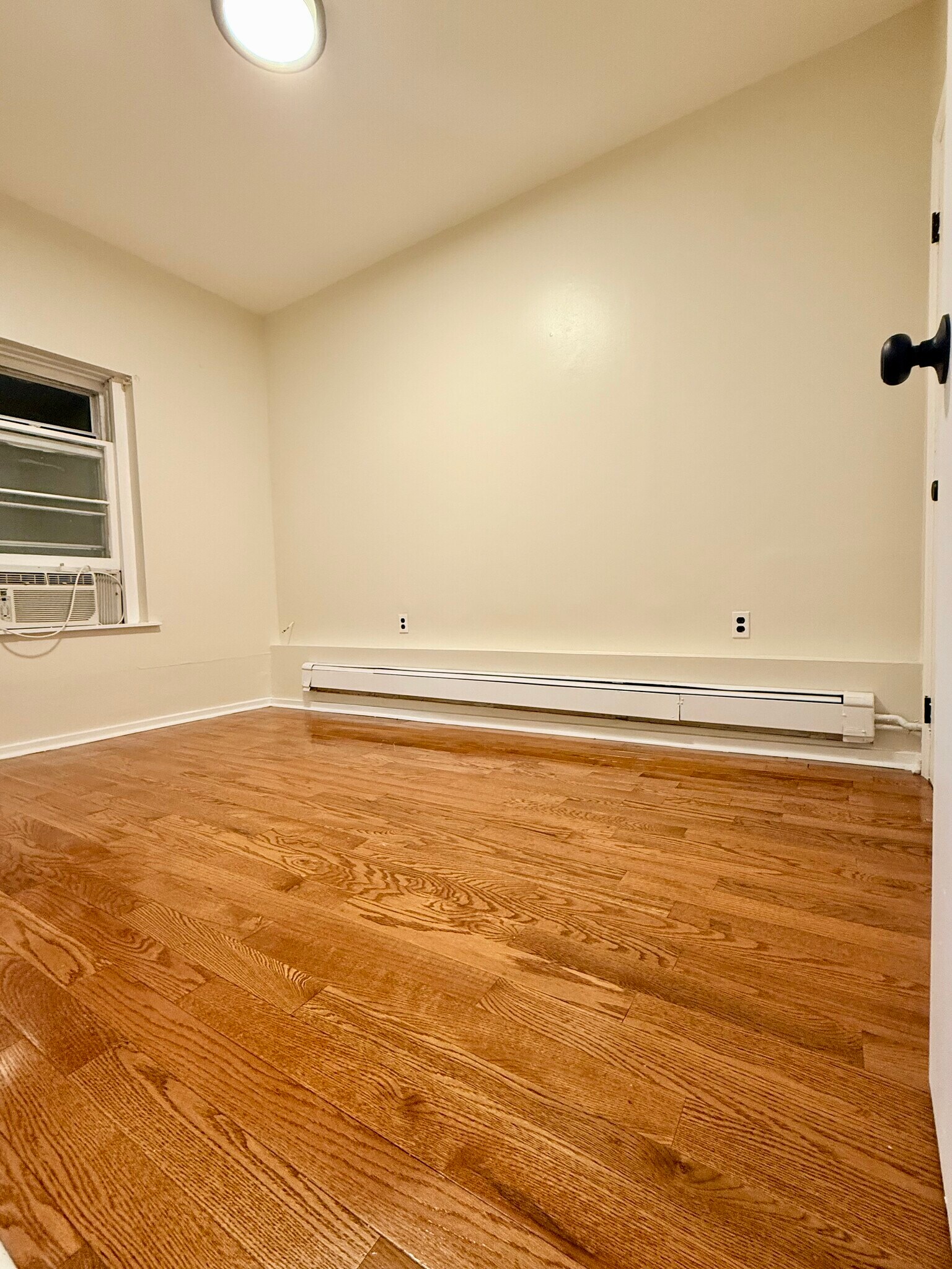 Building Photo - 5 Villa Dr