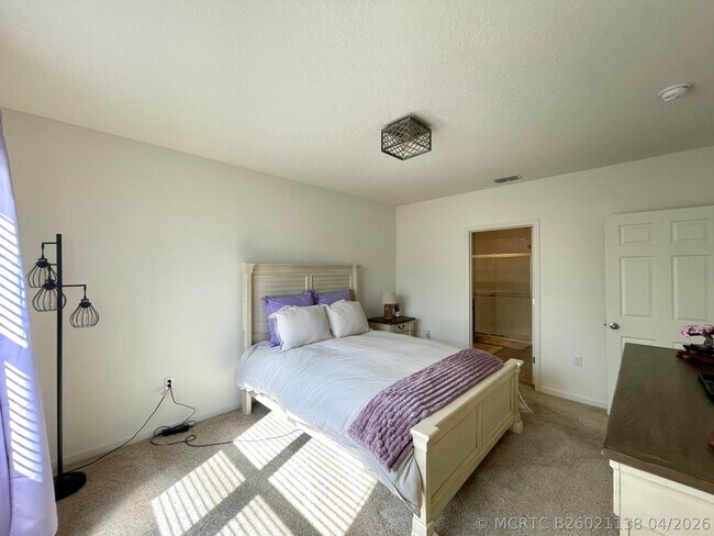 Building Photo - 10574 SW Cambria Ln