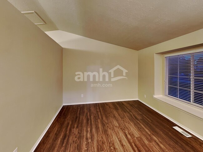 Building Photo - 854 W 1300 N