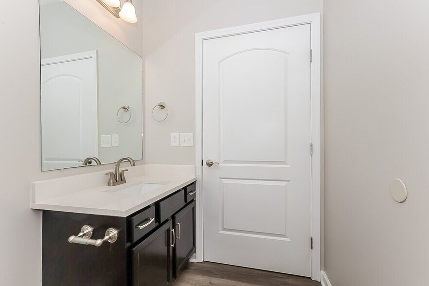 Building Photo - 6308 Eli Dr