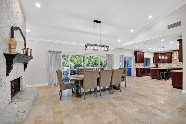 Building Photo - 13172 Doubletree Cir