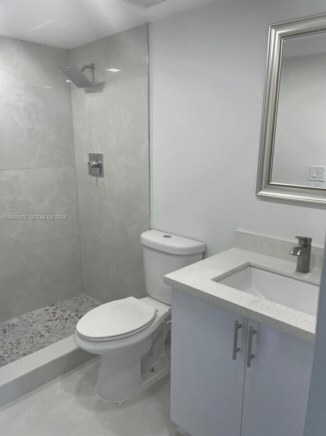 Building Photo - 9460 Tangerine Pl