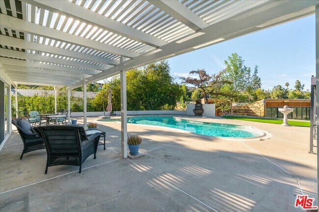 Building Photo - 4862 Adele Ct
