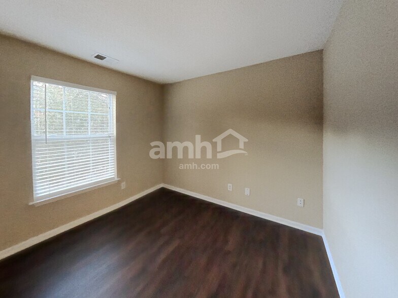 Building Photo - 14921 Ashlight Dr