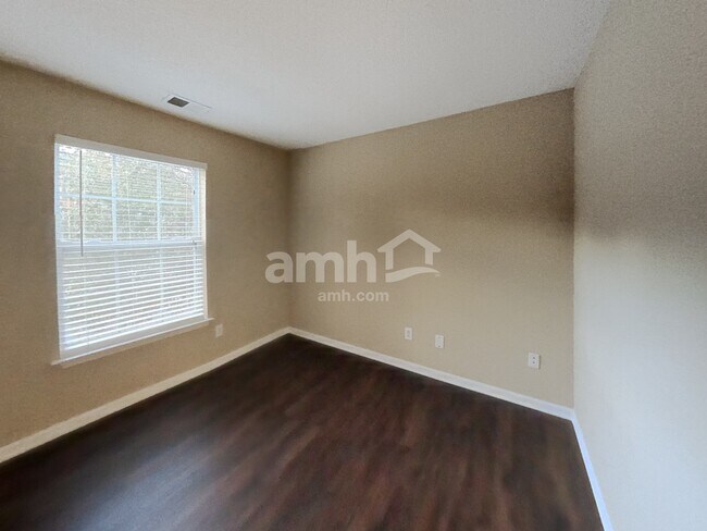 Building Photo - 14921 Ashlight Dr