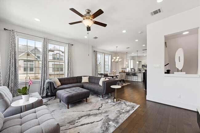 Building Photo - 1203 Edwinstowe Trl