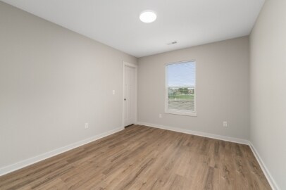 Building Photo - 12704 W Cowboy St