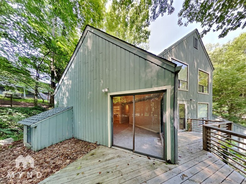 Building Photo - 4940 Karls Gate Dr
