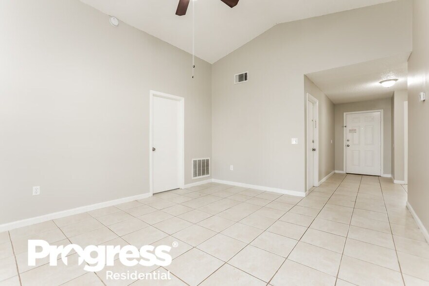 Building Photo - 1629 Sunburst Way