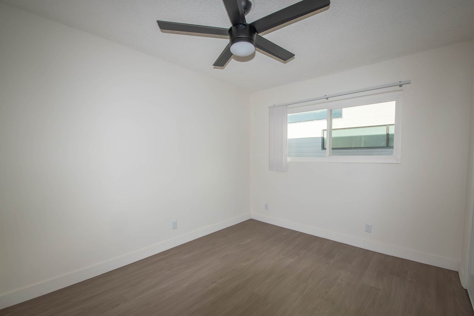 Building Photo - 10843 Kling St