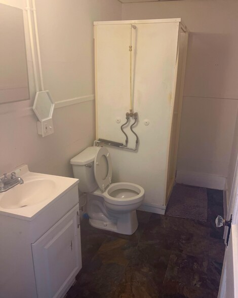 Building Photo - 277 Brunswick St