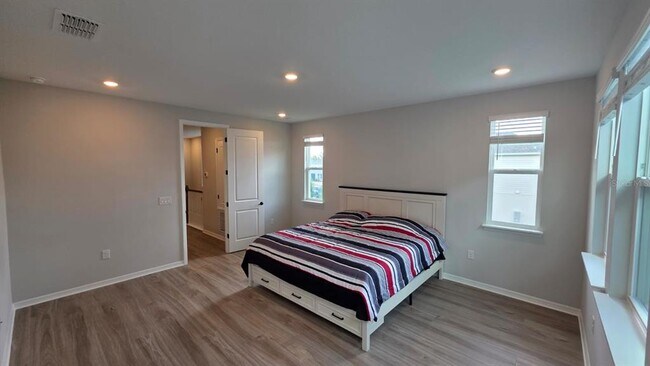 Building Photo - 14768 Field Daisy Dr
