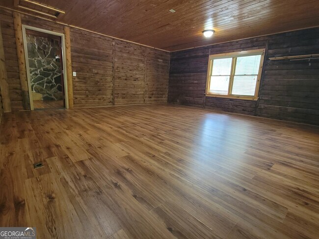 Building Photo - 2391 Booth Cir